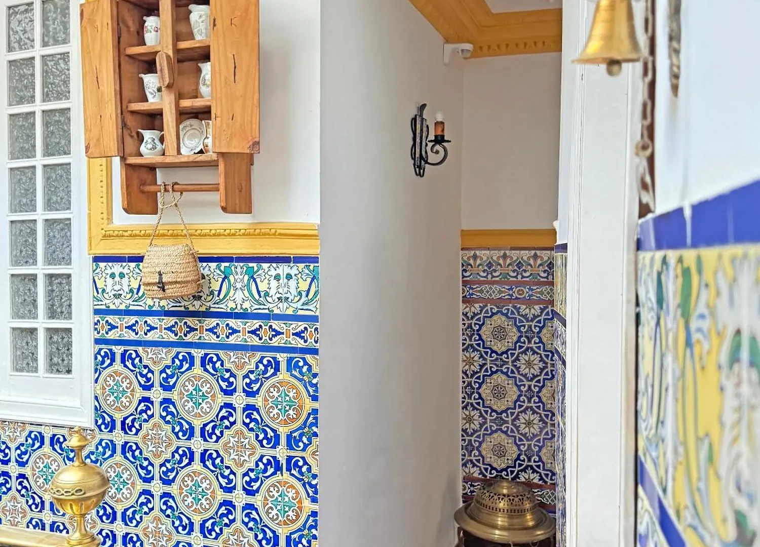 Homestay Palace House Hercules - Apartments Seville