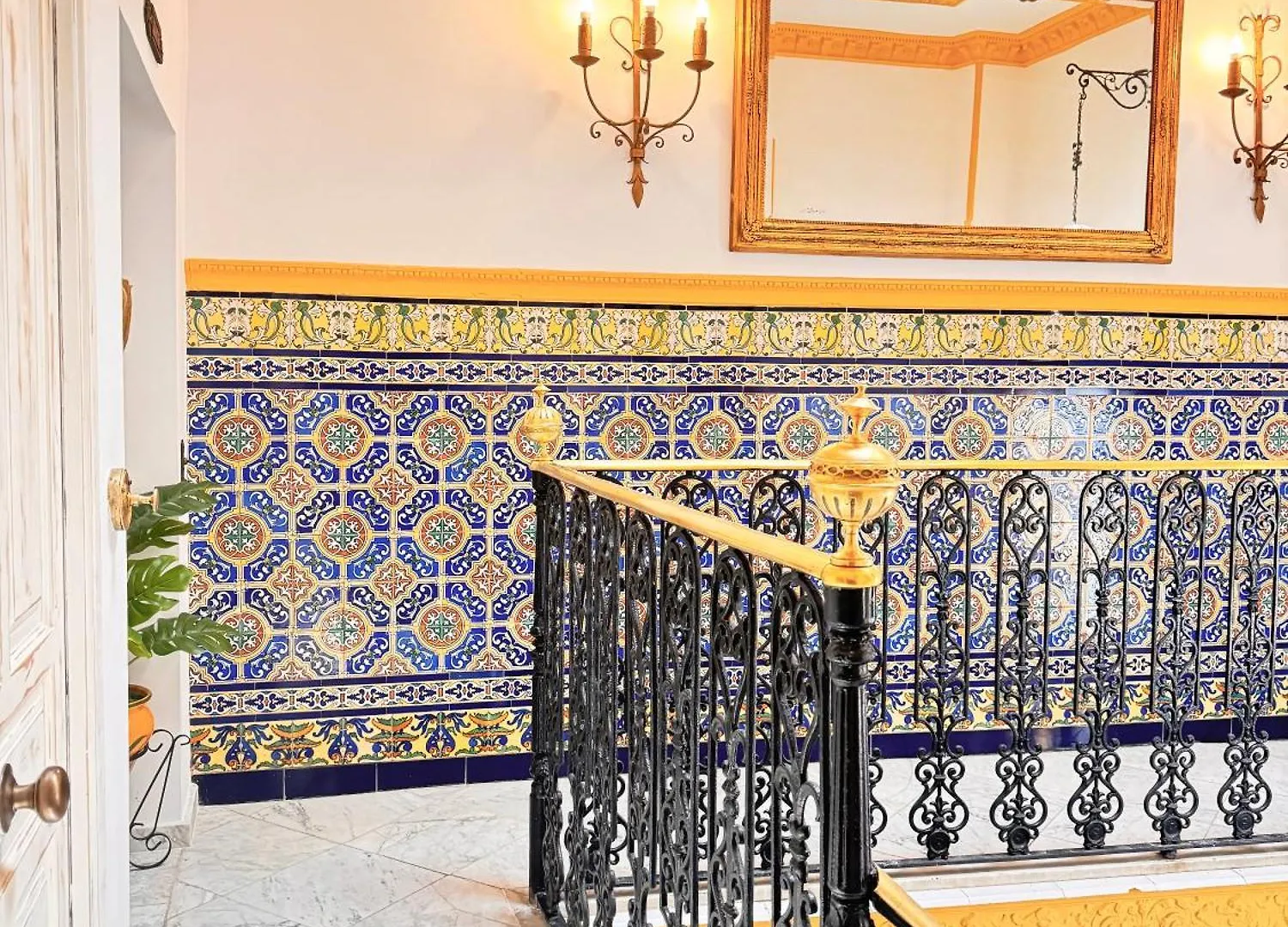 Palace House Hercules - Apartments Sevilla Privatunterkunft