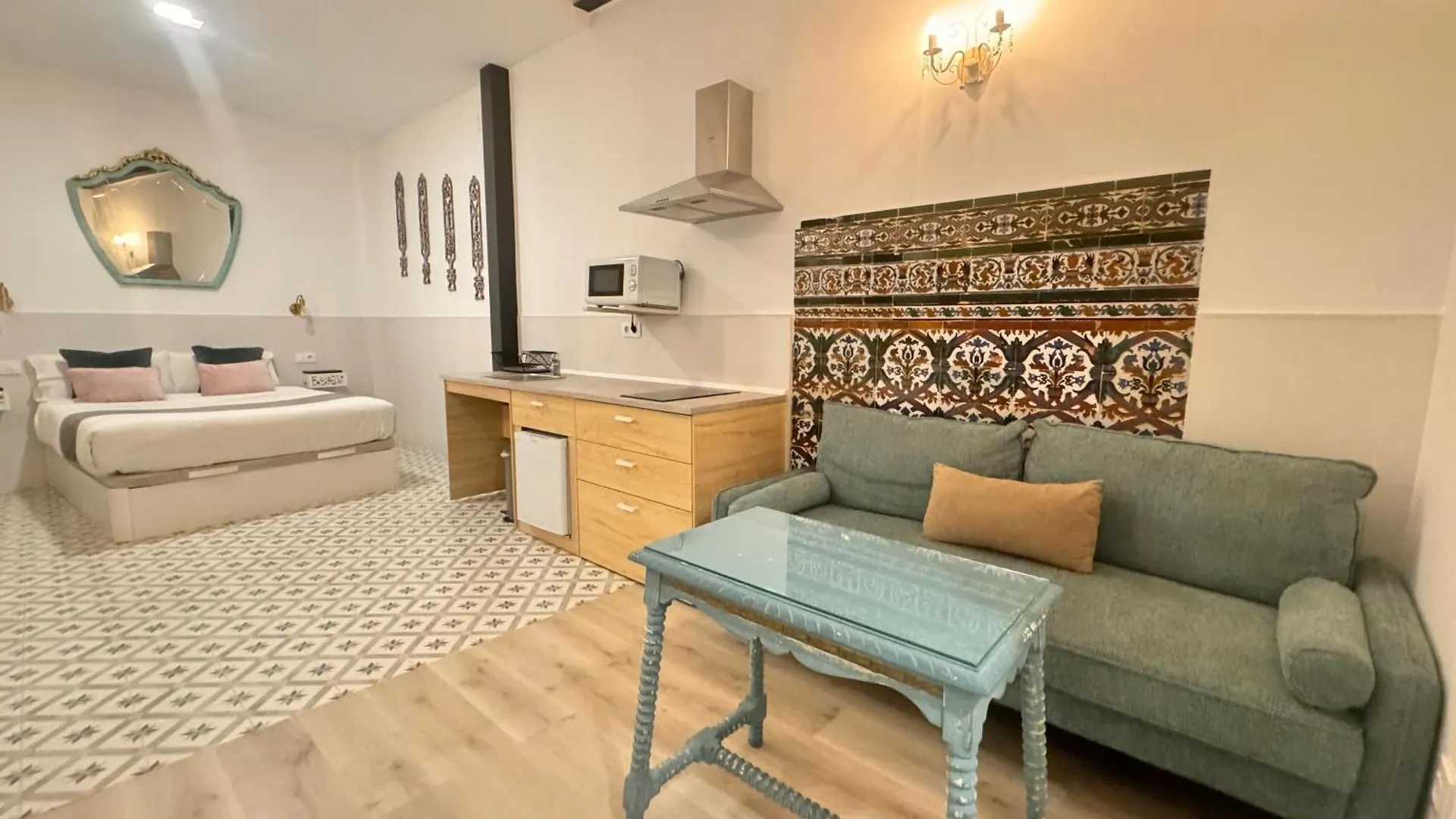 Palace House Hercules - Apartments Sevilla Privatunterkunft