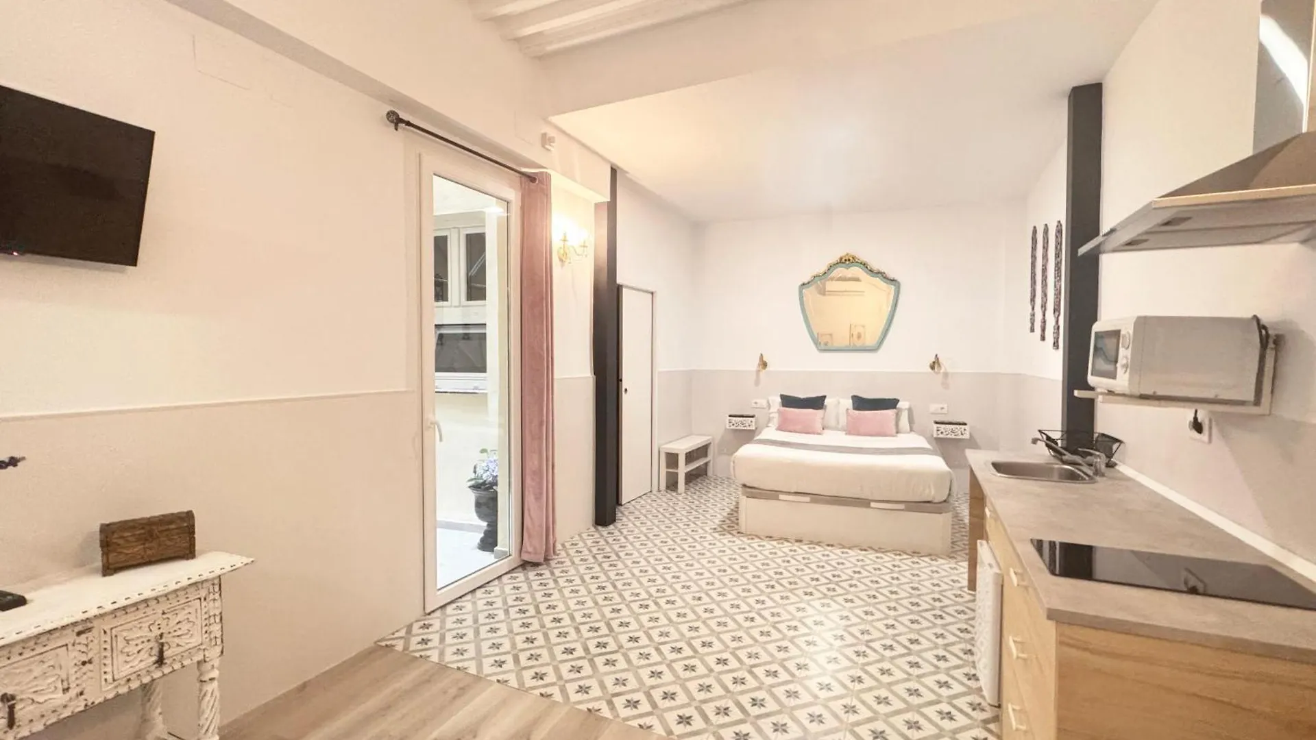 Palace House Hercules - Apartments Seville Spain