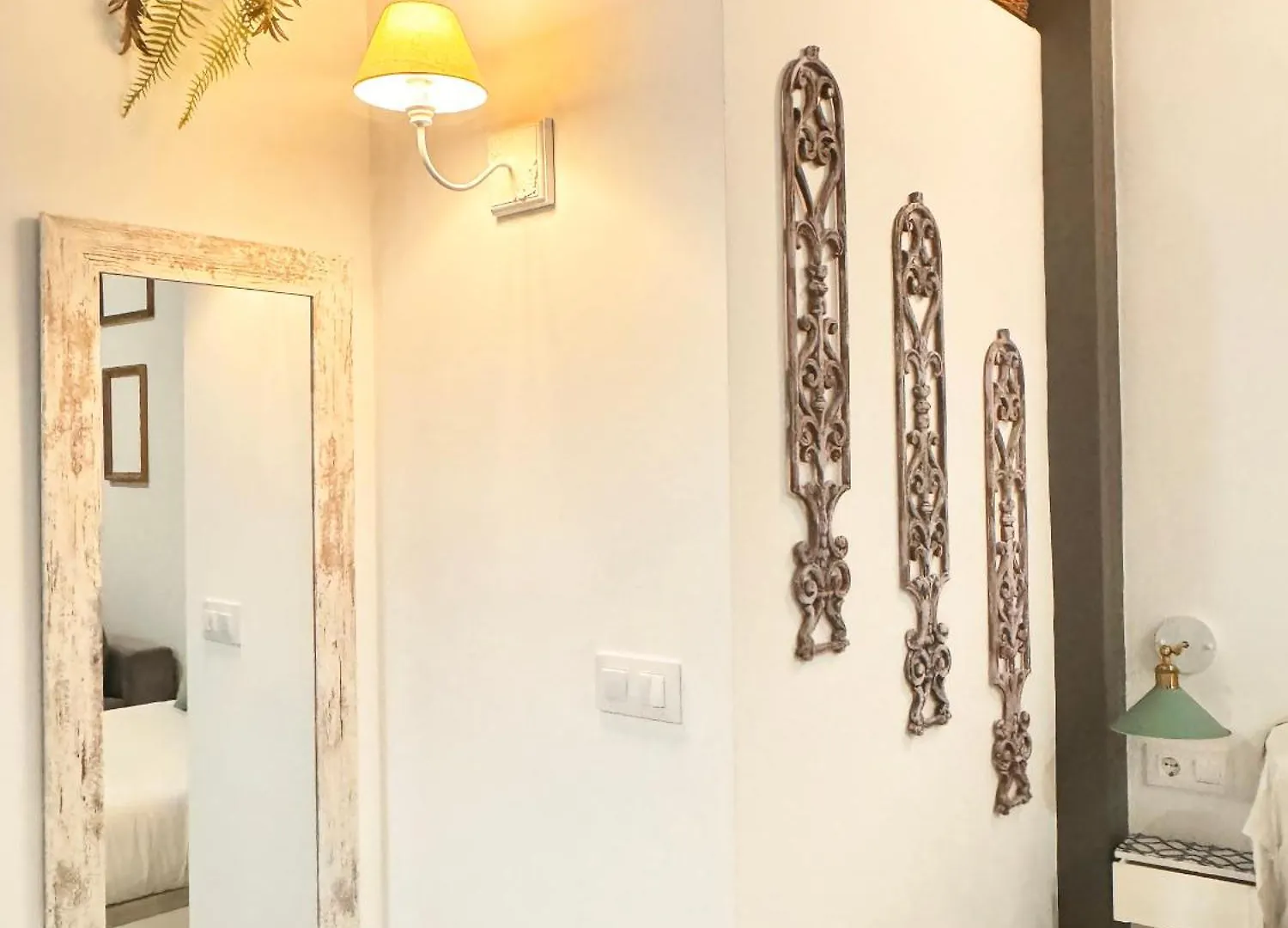 Palace House Hercules - Apartments Seville 0*,