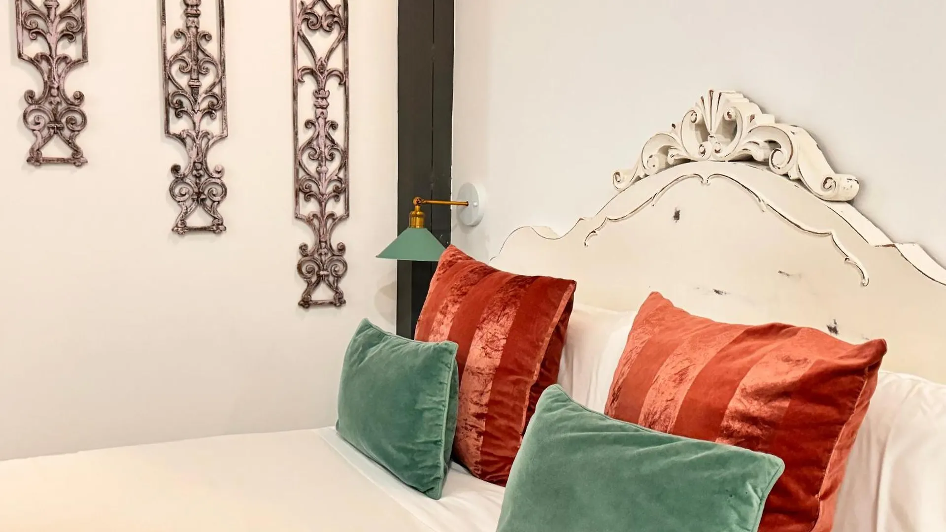 Palace House Hercules - Apartments Sevilla