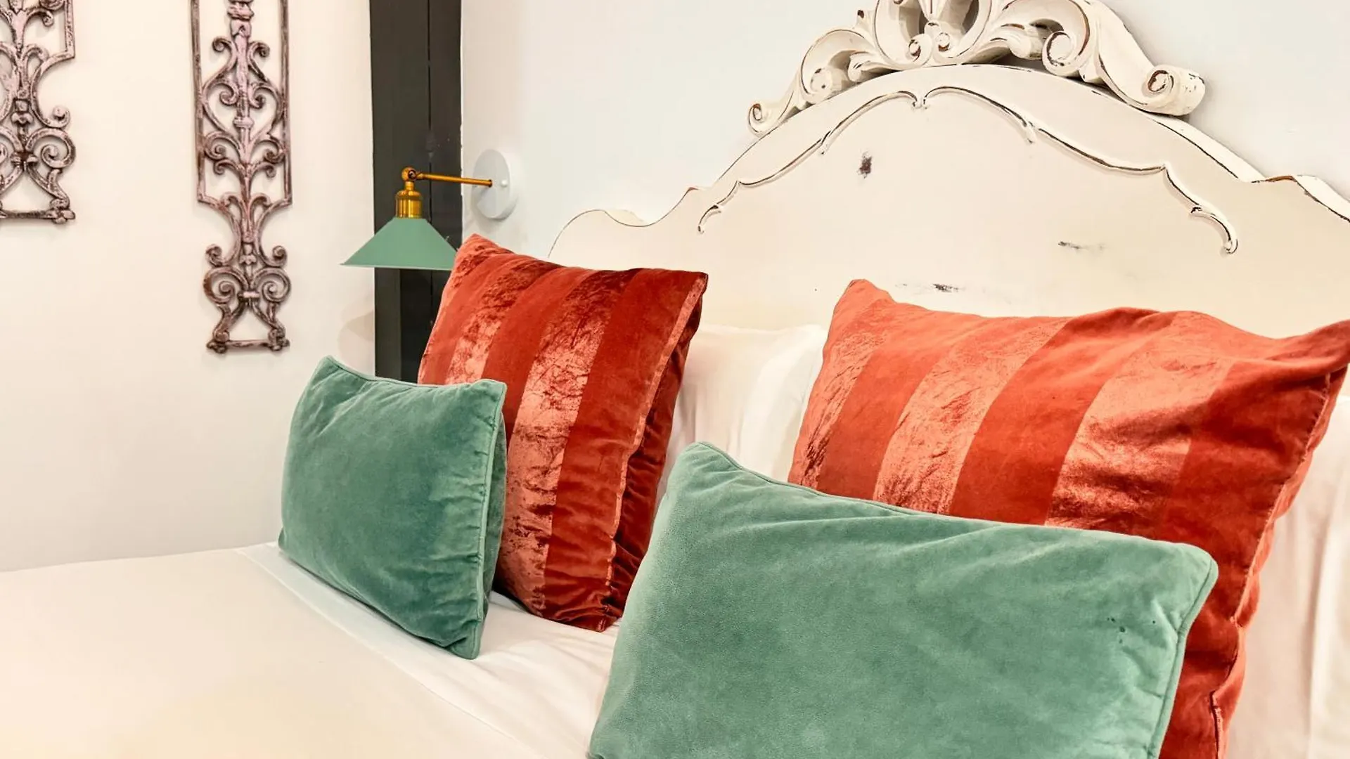 Palace House Hercules - Apartments Seville 0*,  Spain