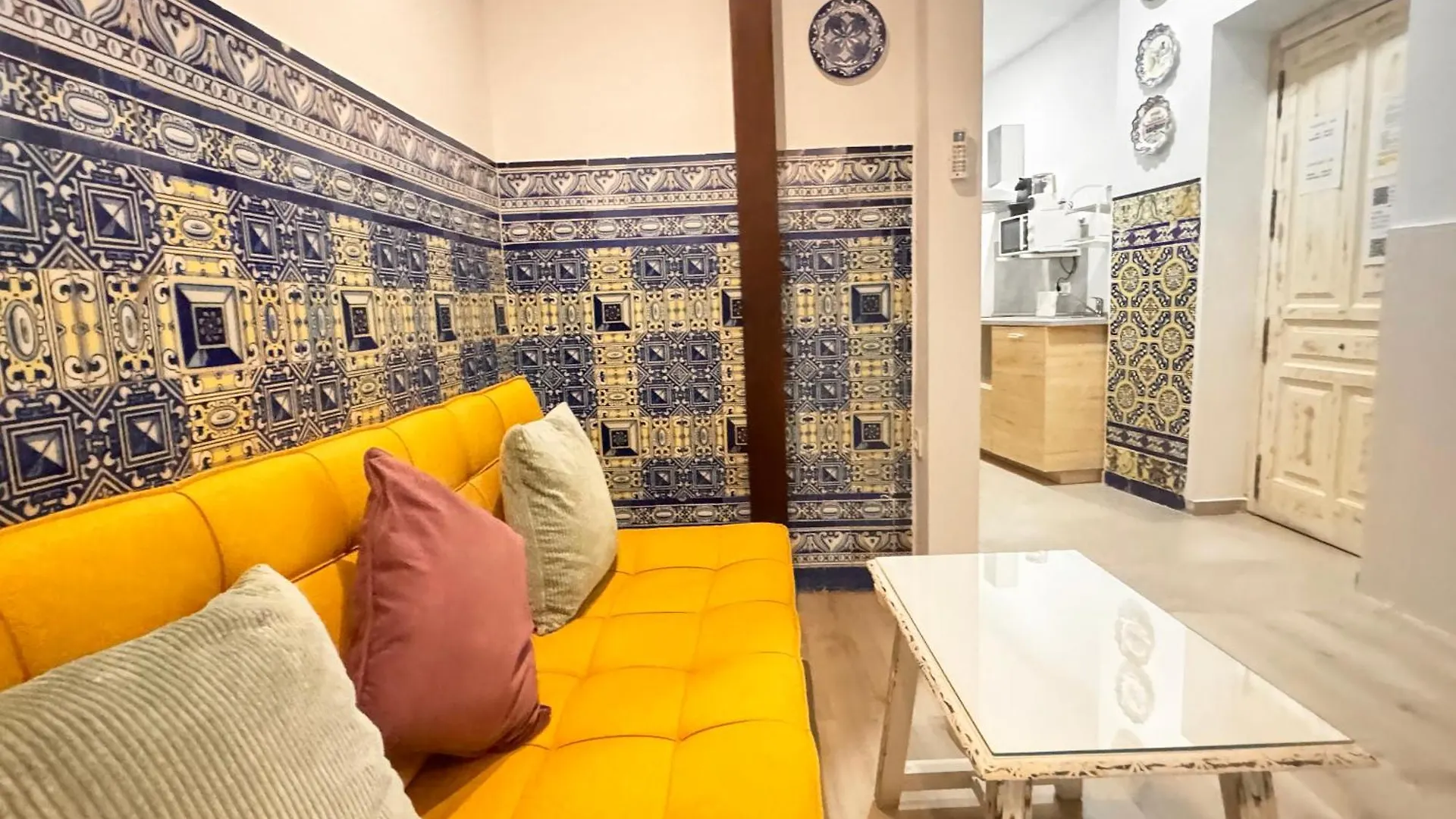 Palace House Hercules - Apartments Seville