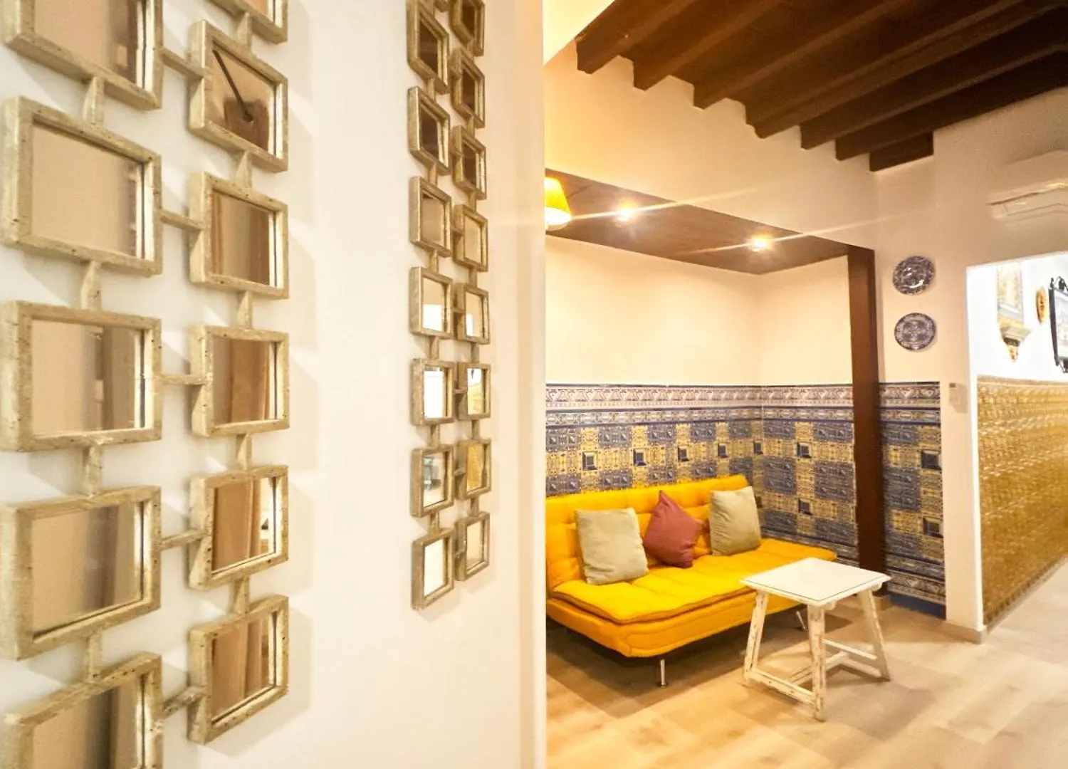 Privatunterkunft Palace House Hercules - Apartments Sevilla